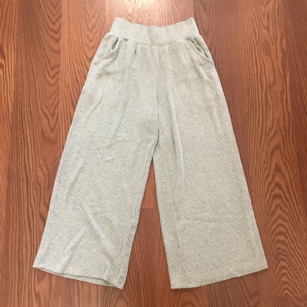 Abercrombie & Fitch Ribbed Ankle Lounge Pants
